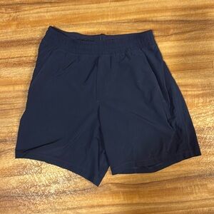 Navy lululemon pace breaker 7 inch small